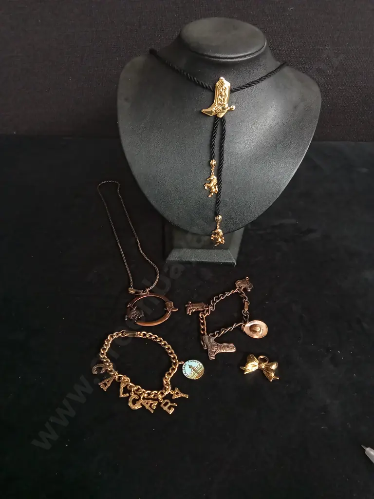 COSTUME JEWELLERY COWBOY THEME Image 1++