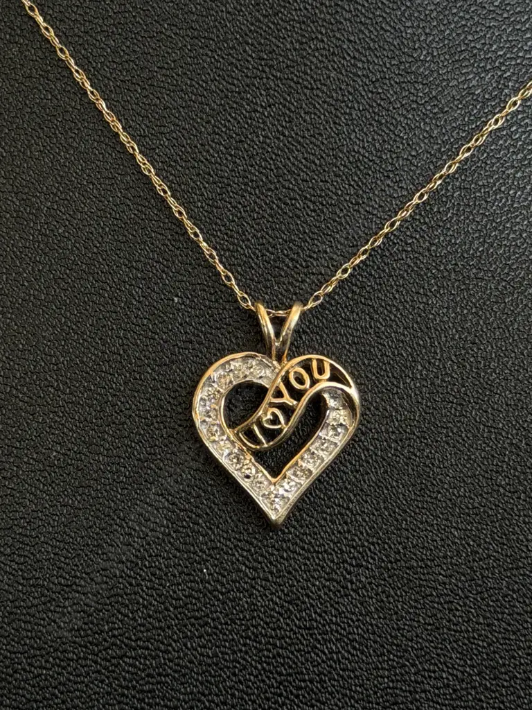 FINE GOLD CHANGE WITH I LOVE YOU HEART PENDANT MARKED 10K CONTAINING WHITE STONES TESTED AS DIAMONDS Image 1++