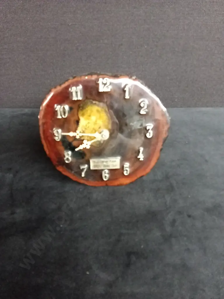 NZ SWAMP KAURI CLOCK MADE BY SELWYN SCOTT WHITIANGA Image 1++