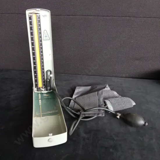 DESKTOP MERCURY SPHYGMOMANOMETER
