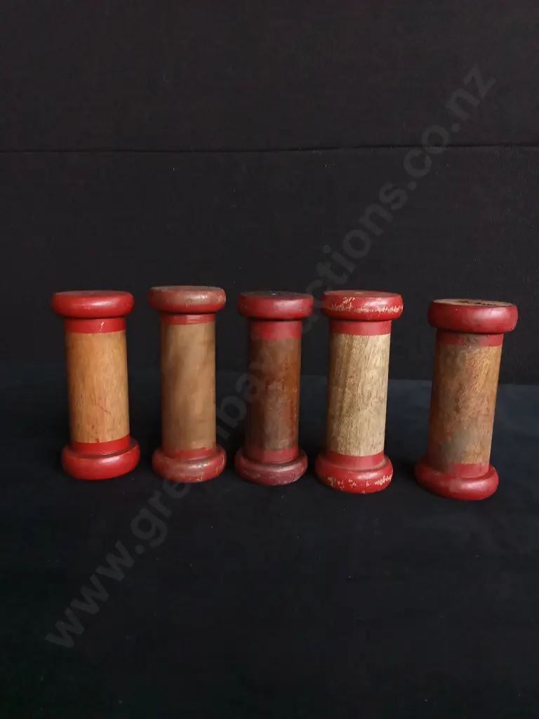 VINTAGE INDUSTRIAL WOODEN BOBBINS Image 1++