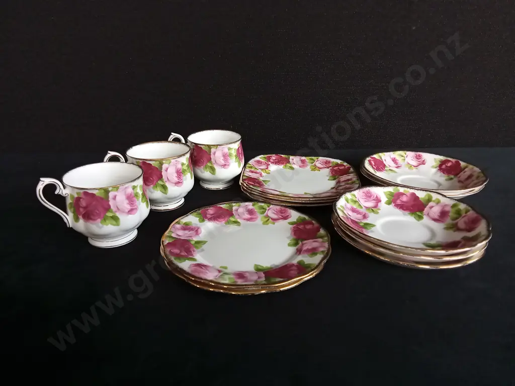 ROYAL ALBERT PLATE AND CUP SET 13 PIECES Image 1++