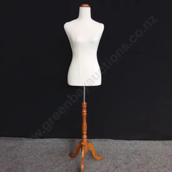 FEMALE MANNEQUIN DRESS FORM ON A WOODEN TRIPOD STAND