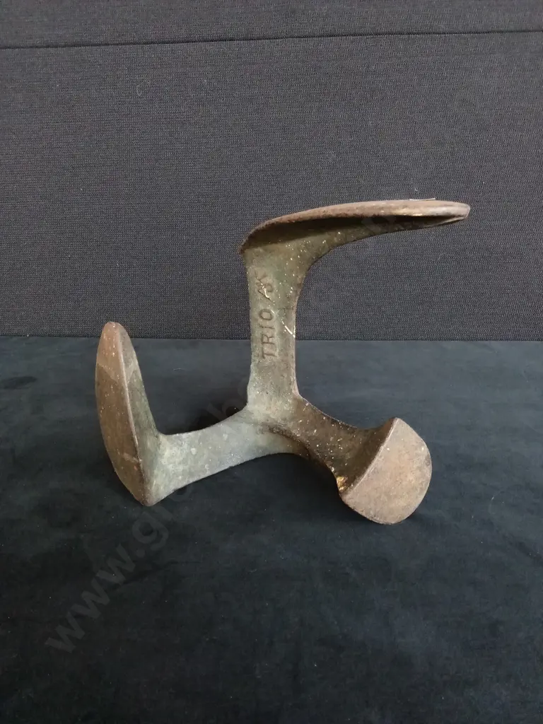 VINTAGE CAST IRON COBBLERS SHOW ANVIL Image 1++