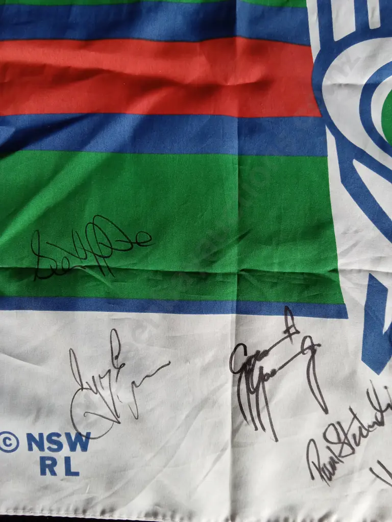 VINTAGE SIGNED INAUGURAL AUCKLAND WARRIORS RUGBY LEAGUE SEASON FLAG Image 1++