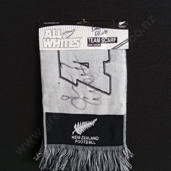 NEW ALL WHITES TEAM SCARF SIGNED BY RYAN NELSEN AND SIMON ELLIOTT