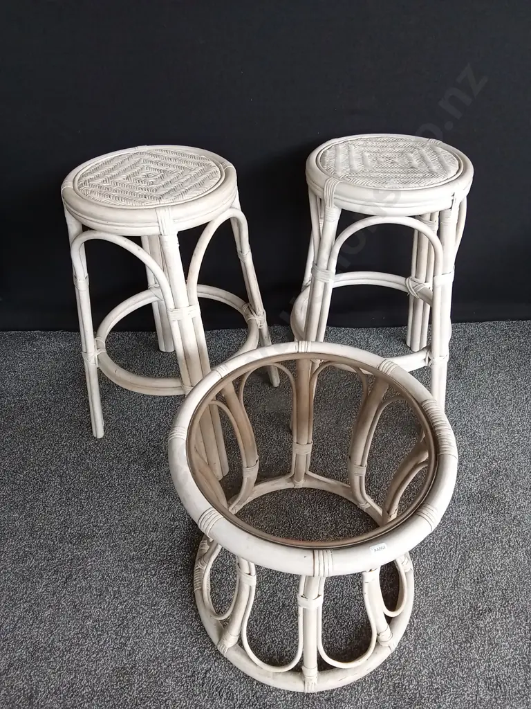 2 ROUND BAMBOO STOOLS AND CANE TABLE WITH REMOVALBLE GLASS TOP Image 1++