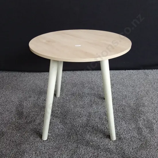 ROUND WOODEN SIDE TABLE