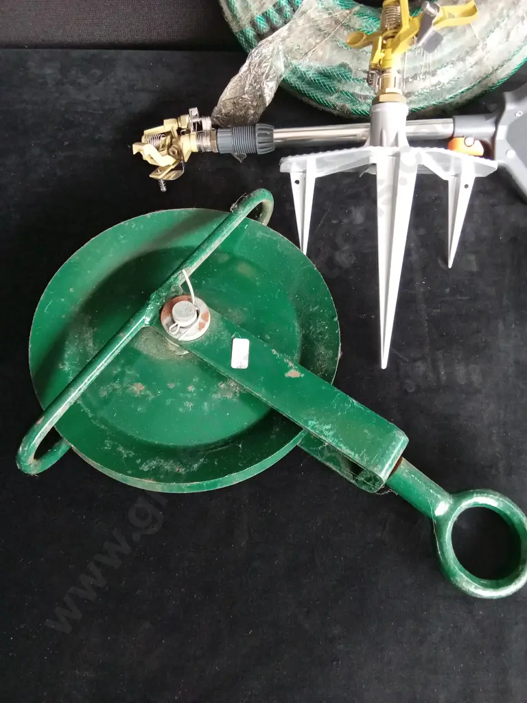 NEW HOSE PIPE, 3X IRRIGATION SPRAYERS PLUS PULLEY Image 1++