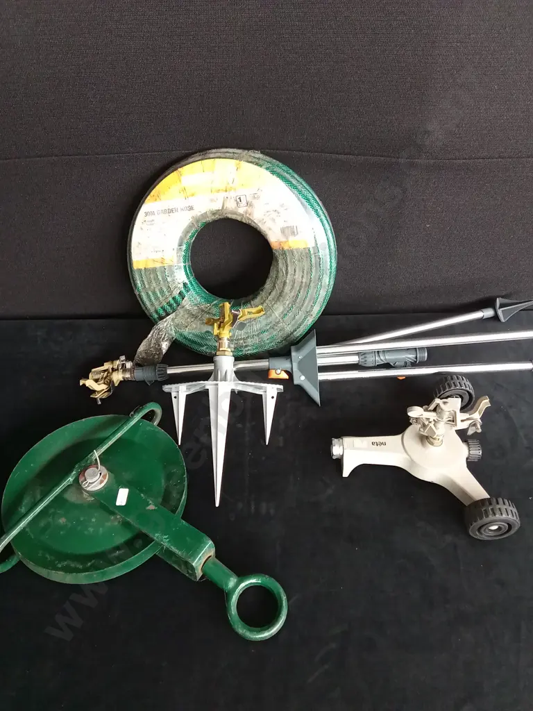 NEW HOSE PIPE, 3X IRRIGATION SPRAYERS PLUS PULLEY Image 1++