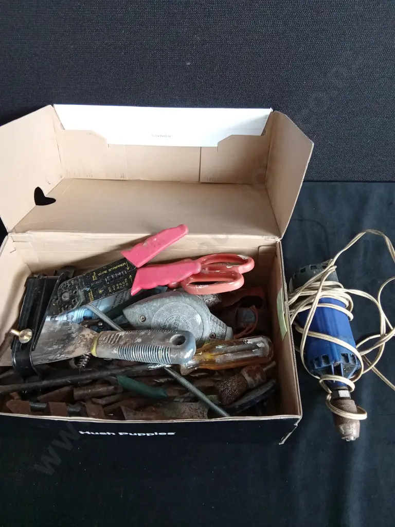 BOX OF HAND TOOLS INC WIRE STRIPPER DRILL BITS SCISSORS AND SCRAPERS Image 1++