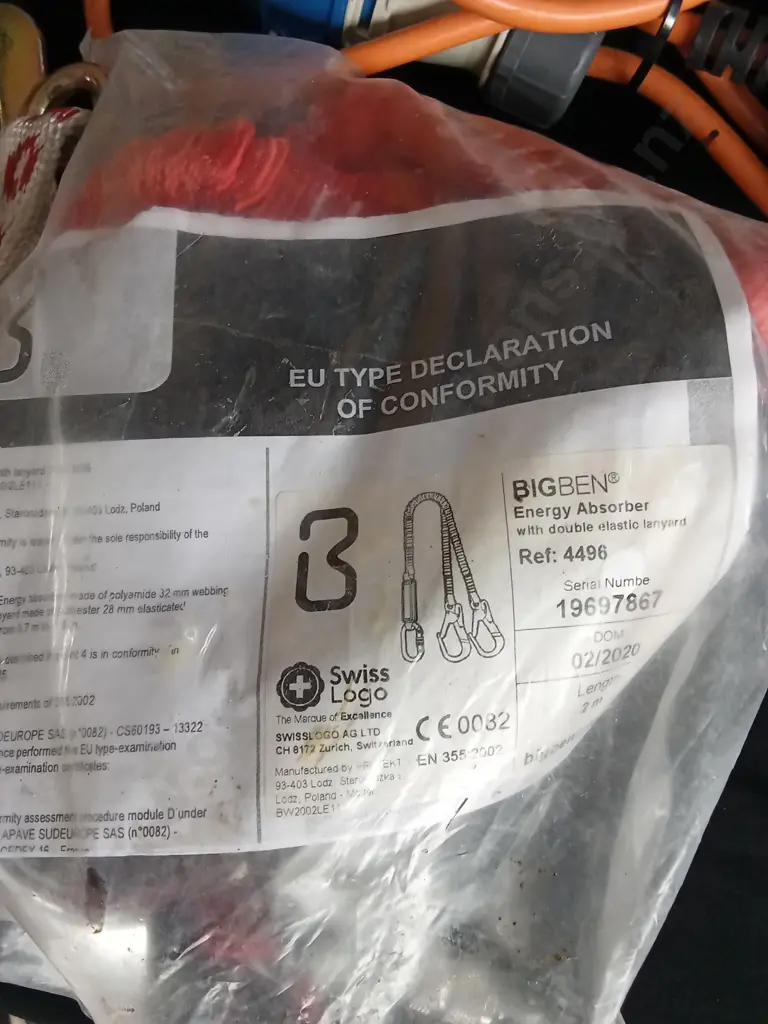 FALL ARREST, CARAVAN TO HOME RCD, BOAT DASHBOARD, MOBILITY HANDLE, 54CM ZIP TIES AND ROPE IN BOX Image 1++