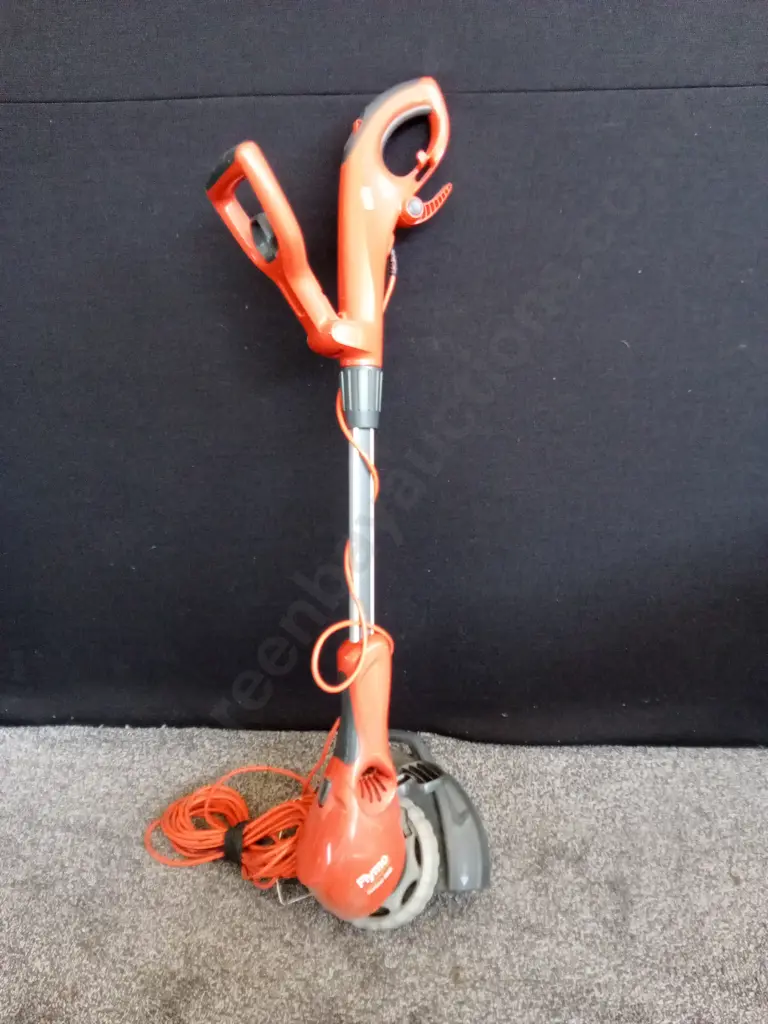 FLYMO CONTOUR 560 E CORDED STRIMMER / LAWN EDGER WITH SWIVEL HEAD TESTED WORKING Image 1++