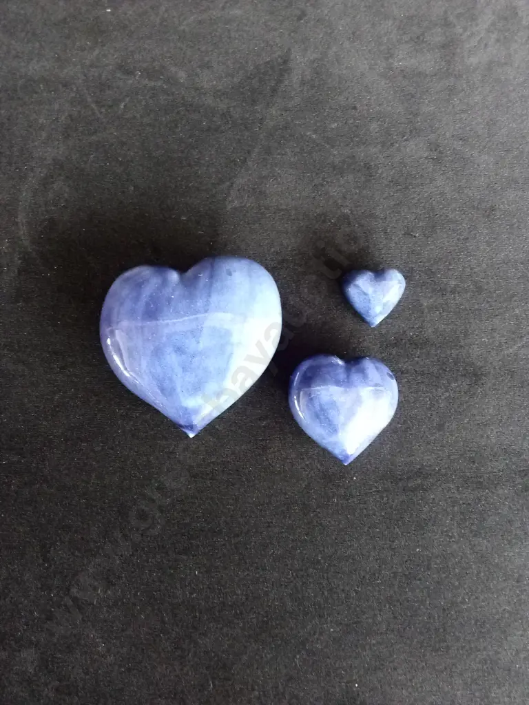 BOLESLAWIEC POLISH POTTERY TEAPOT SUGAR POT AND MILK JUG WITH 3 CERAMIC HEARTS Image 1++