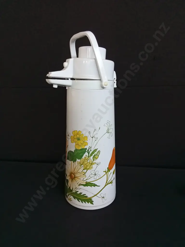 AIR PUMP INSULATED DRINKS DISPENSER Image 1++