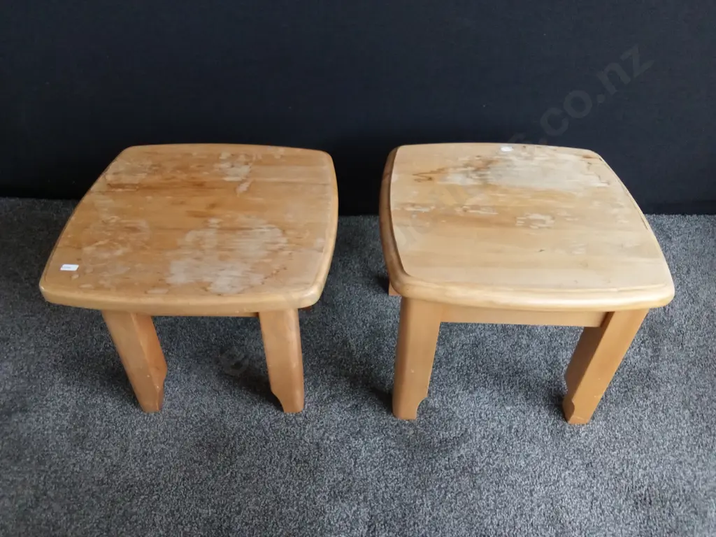 2 WOODEN LAMP TABLES Image 1++