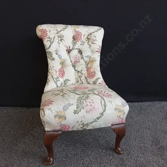 VINTAGE TUFTED OCCASIONAL CHAIR WITH CABRIOLE LEGS