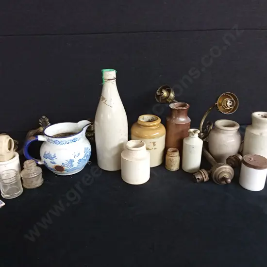 COLLECTION OF CERAMIC VASES AND OTHER ASSORTED ITEMS