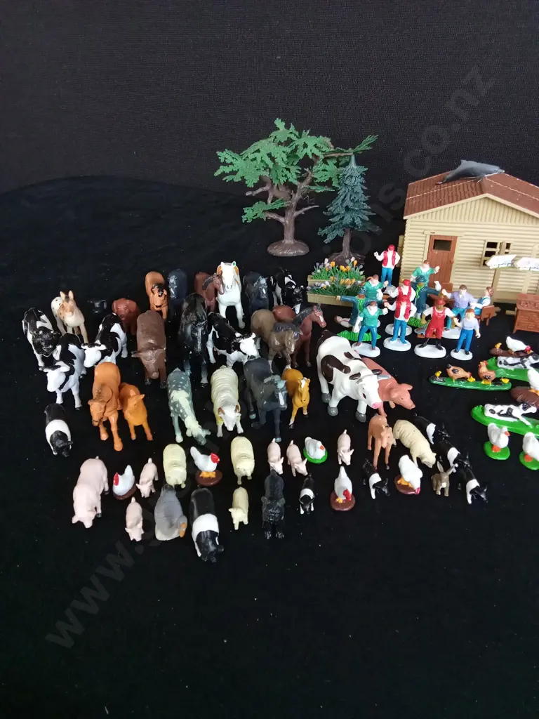 LARGE FARM PLAY SET Image 1++