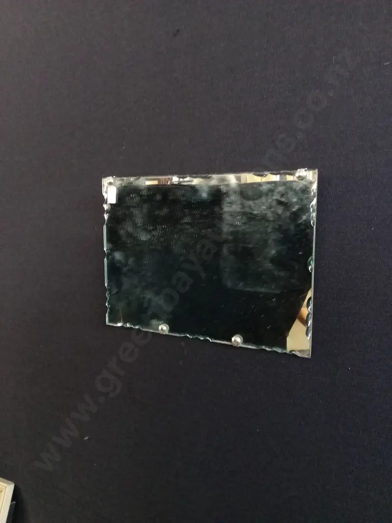 DECORATIVE HANGING MIRROR Image 1++