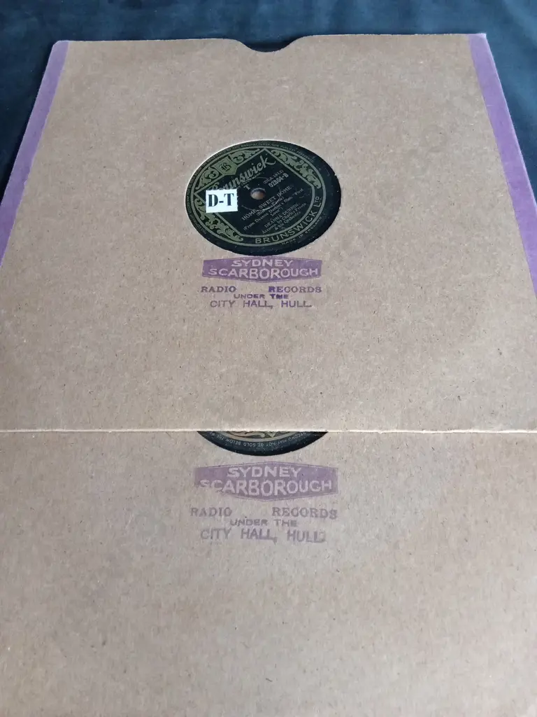 COLLECTION OF VINTAGE RECORDS - STAMPED CITY HALL, HULL Image 1++