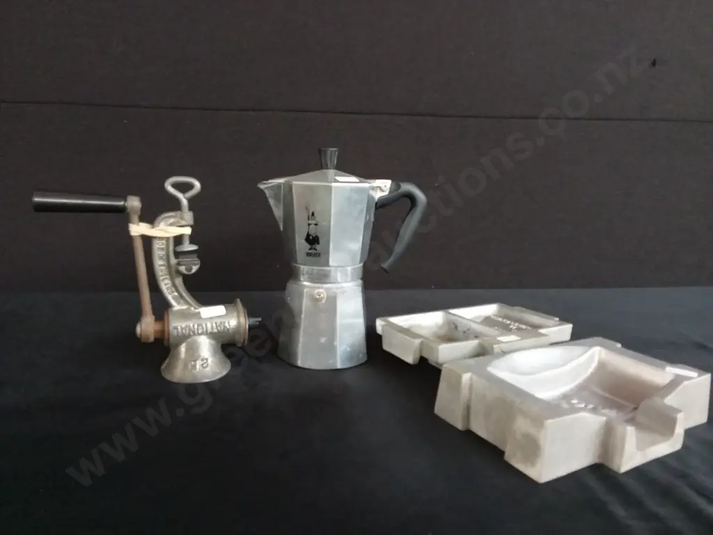 VINTAGE MEAT GRINDER, STOVE TOP COFFEE MAKER AND METAL CASTING MOLD Image 1++