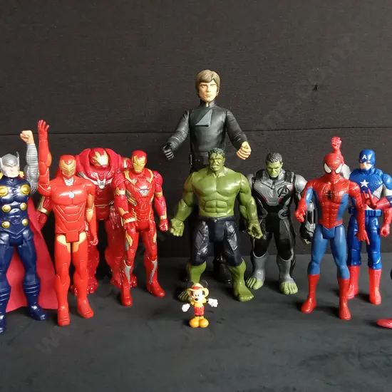 MARVEL AND STAR WARS FIGURINES