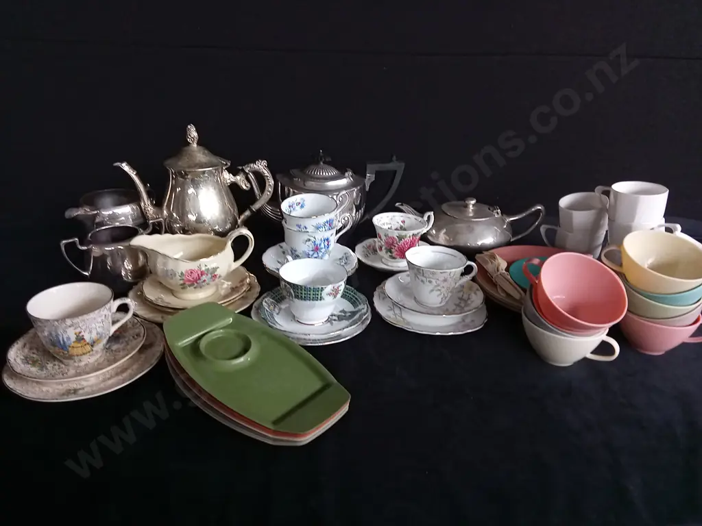 ASSORTED CUPS PLATES AND TEA POTS Image 1++