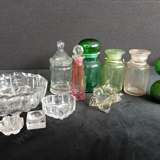 ASSORTED GLASS JARS BOWL AND COLLECTABLES