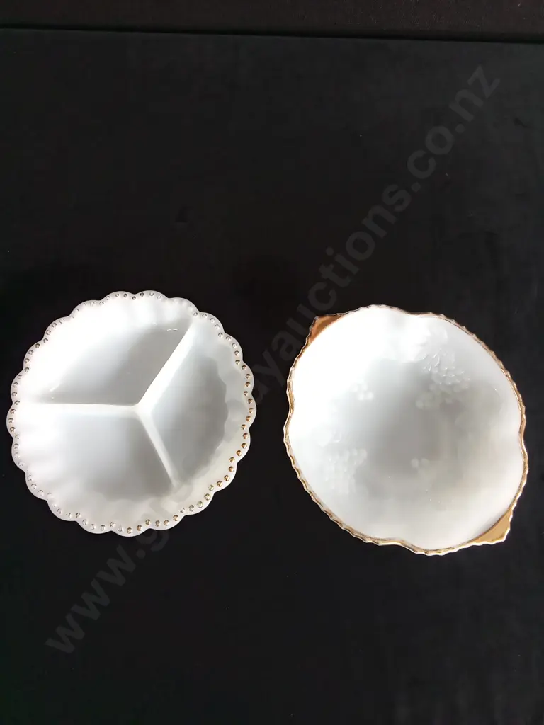 FIRE KING ANCHOR HOCKING WHITE MILK GLASS SERVING DISHES Image 1++