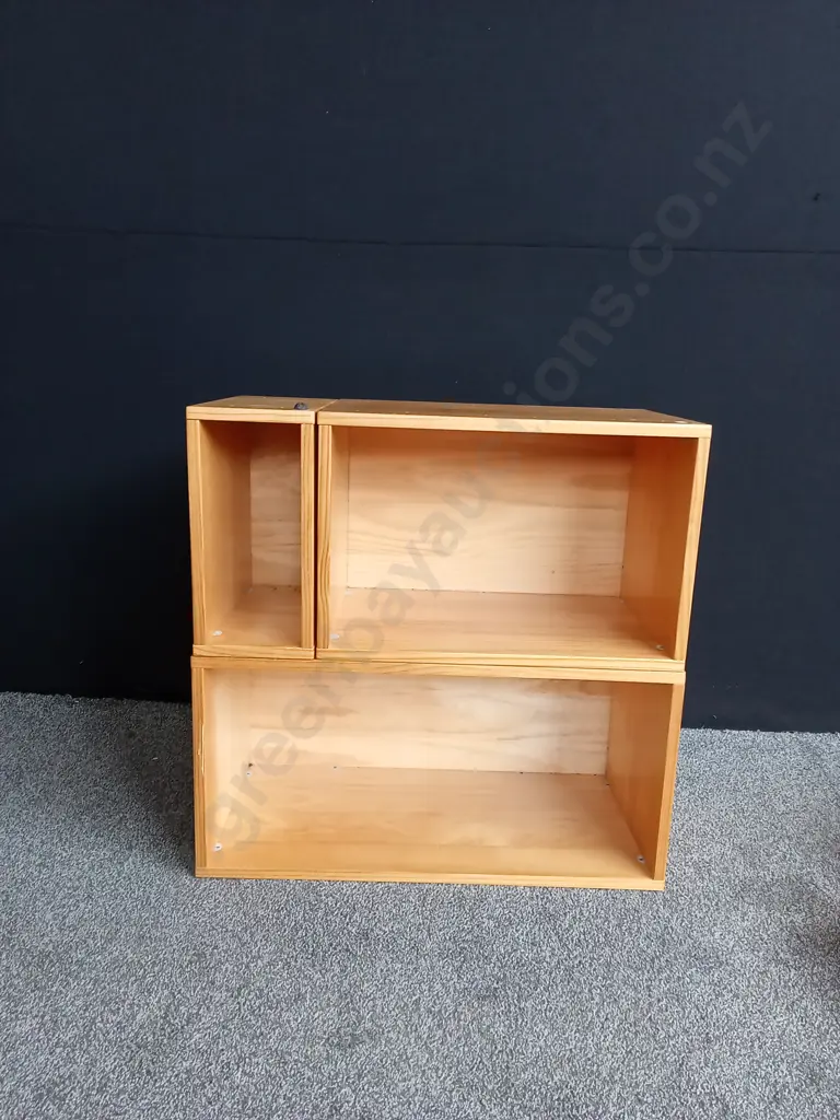 WOODEN 3 PART STORAGE SYSTEM H77CM L77CM D39CM Image 1++