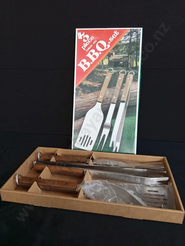 3 PIECE STAINLESS STEEL BBQ SET Image 1++