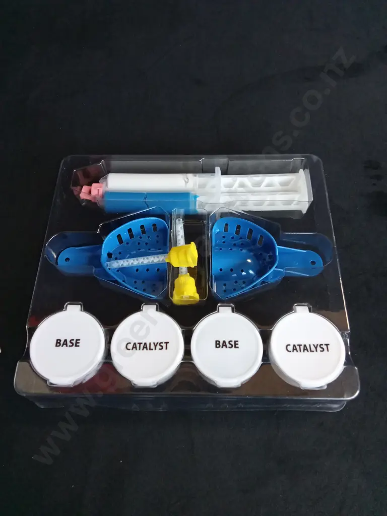 MILK & HONEY TEETH IMPRESSION KIT X 7 Image 1++