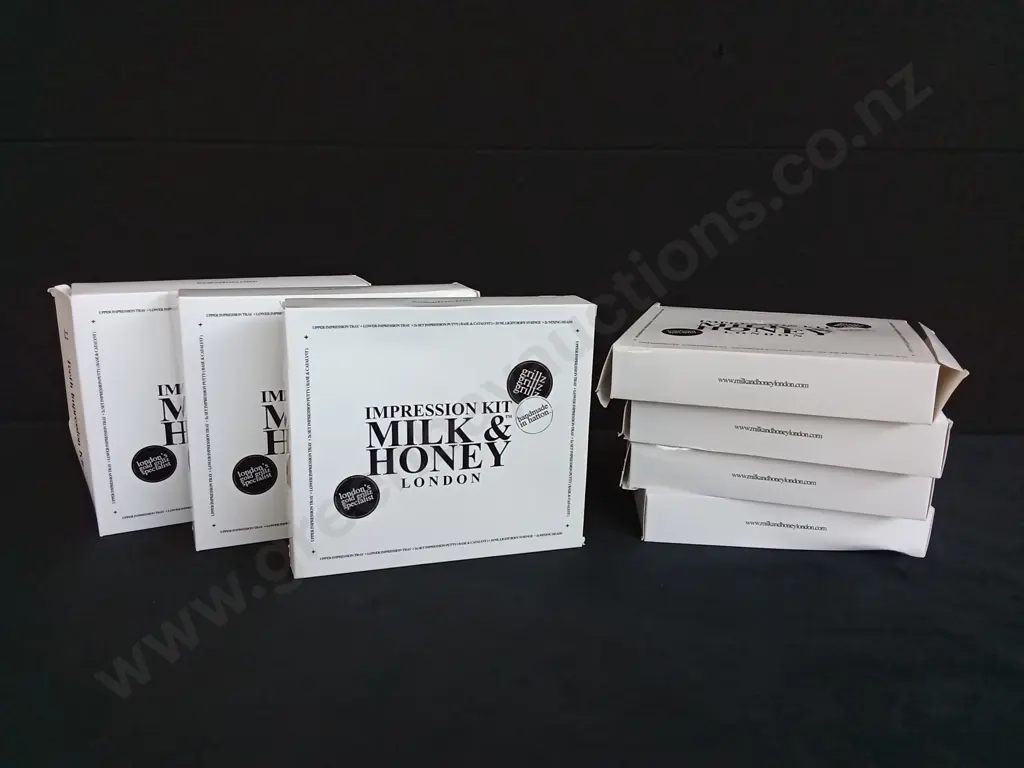 MILK & HONEY TEETH IMPRESSION KIT X 7 Image 1++