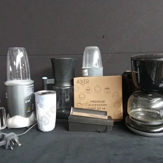 ASSORTED KITCHEN ITEMS (BRITISH PLUGS)