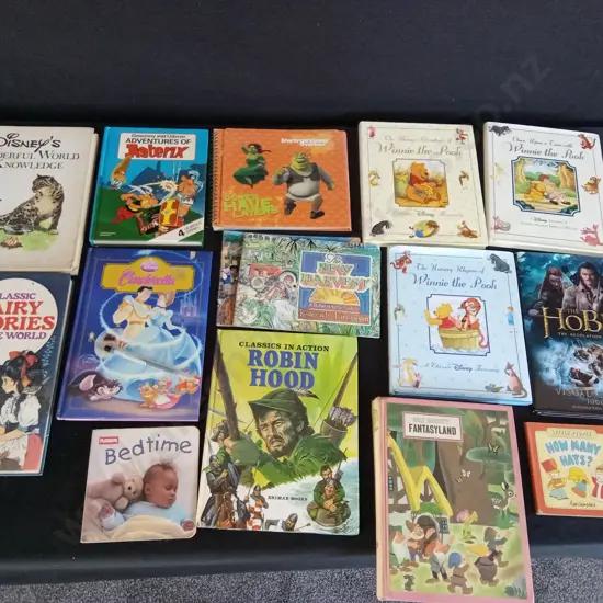 COLLECTION OF CHILDREN'S BOOKS
