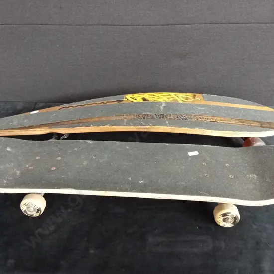2 SKATEBOARDS