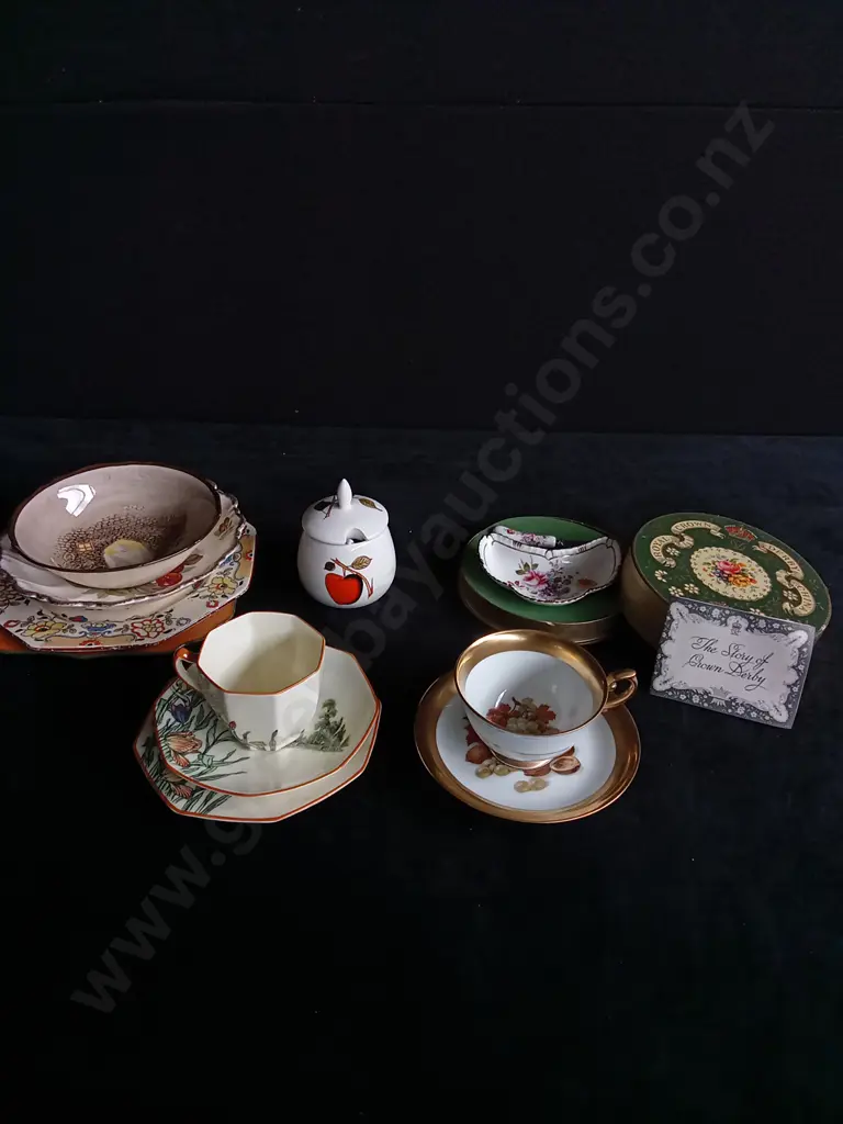 12 PIECES VINTAGE DISHWARE, ROYAL DOULTON, MASONS, ETC Image 1++