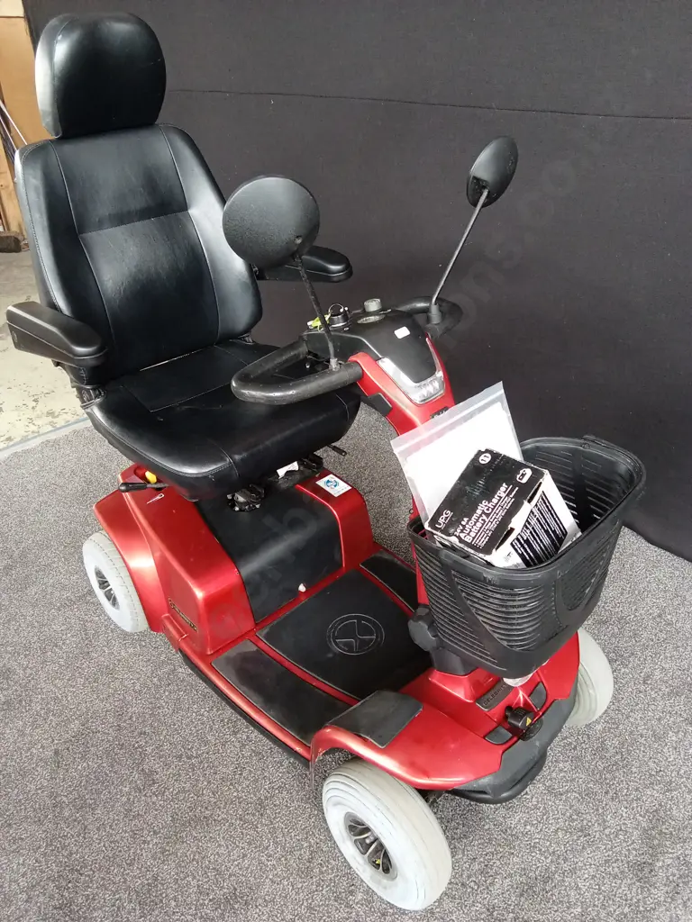 CELEBRITY X MOBILITY SCOOTER Image 1++