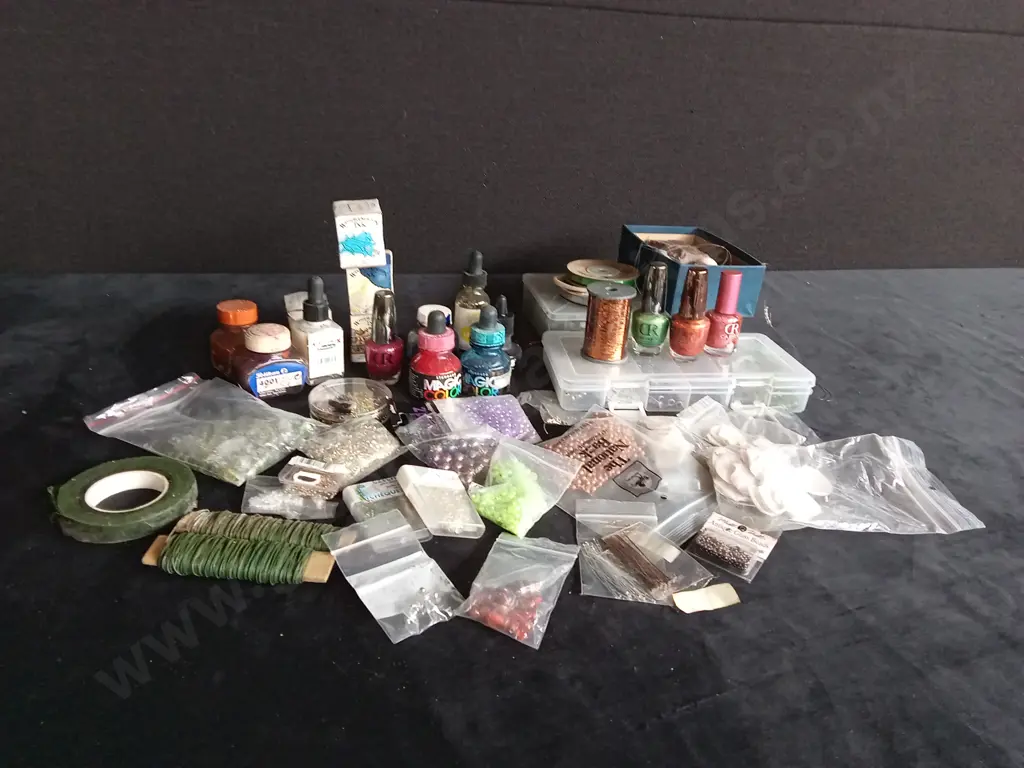ASSORTED BEADS AND INK AND OTHER ITEMS Image 1++