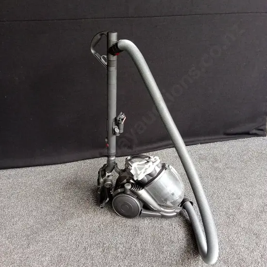 DYSON VACUUM WORKING