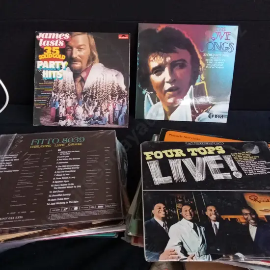 COLLECTION OF VINTAGE VINYL RECORDS