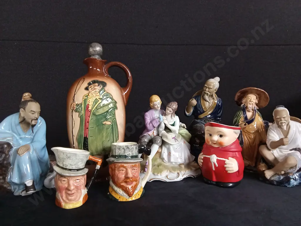 FIGURINES AND MUGS Image 1++