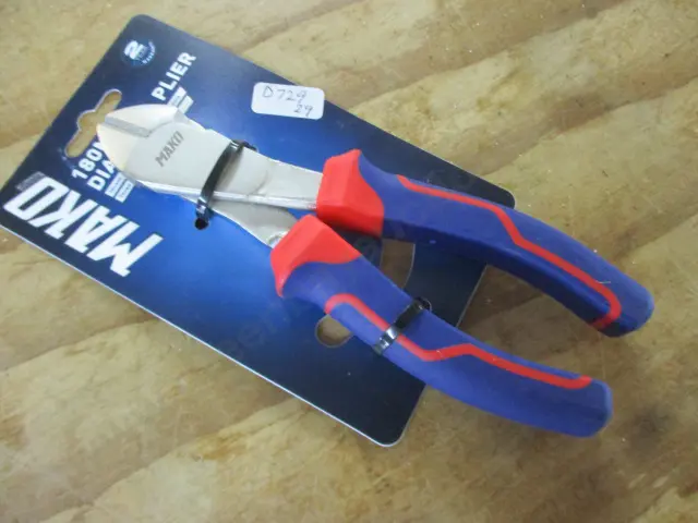 Pliers Image 1++