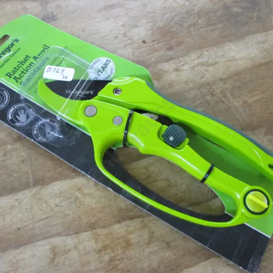 Pruner