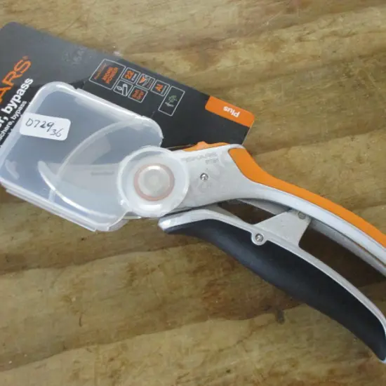 Pruner