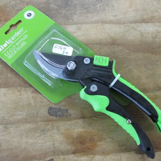 Pruner