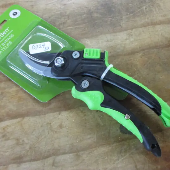 Pruner