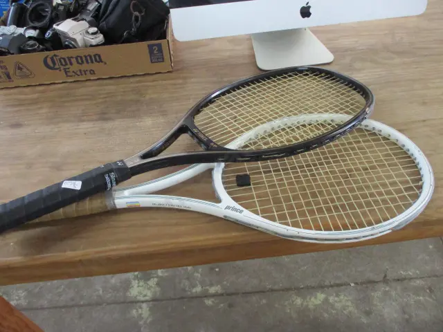 2 Raquets Image 1++