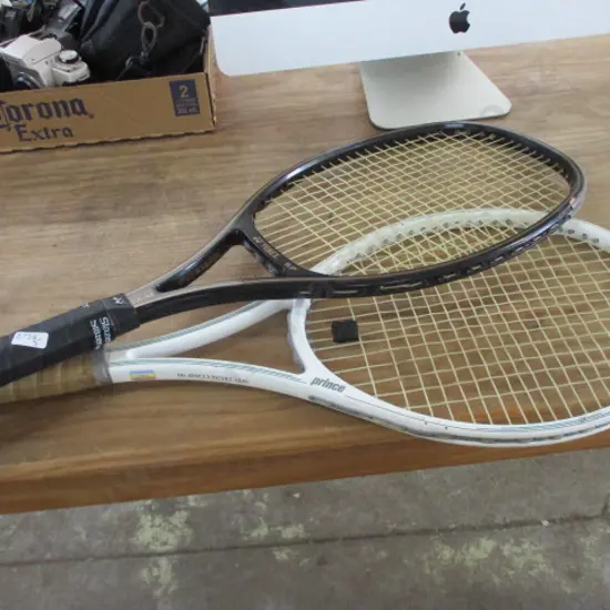 2 Raquets